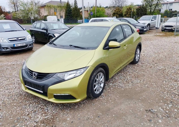 Honda Civic cena 29900 przebieg: 118000, rok produkcji 2012 z Białystok małe 596